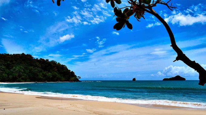  Pantai  Sendiki  Rute Menuju Lokasi dan Harga Tiket Masuk
