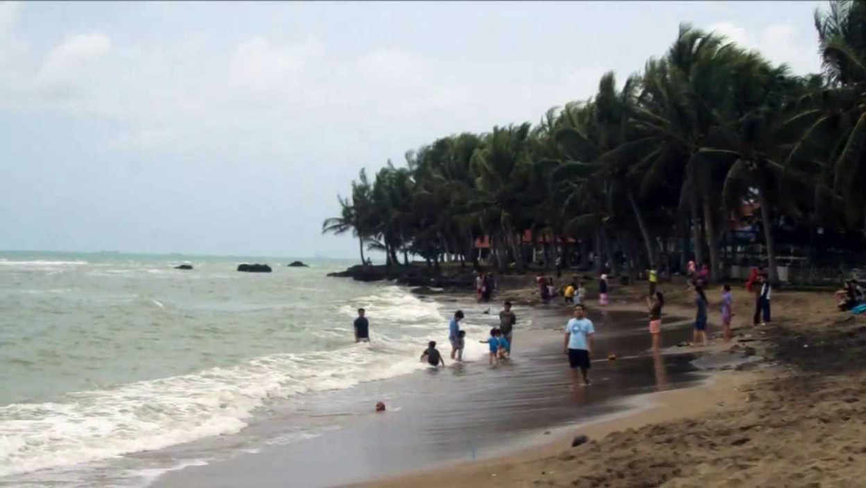 Pantai Marina Anyer  HTM Rute Foto Ulasan Pengunjung