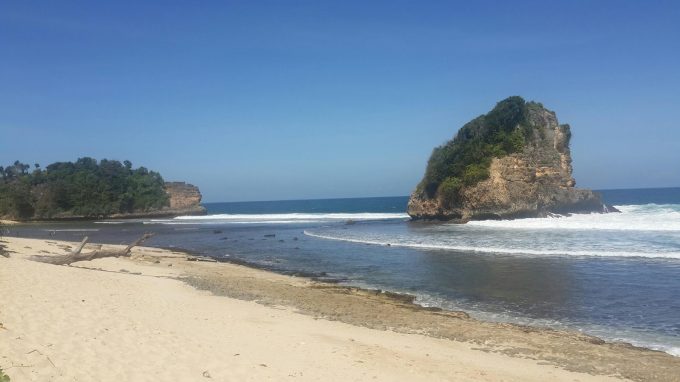 Pantai Ngudel Rute Menuju Lokasi Dan Harga Tiket Masuk