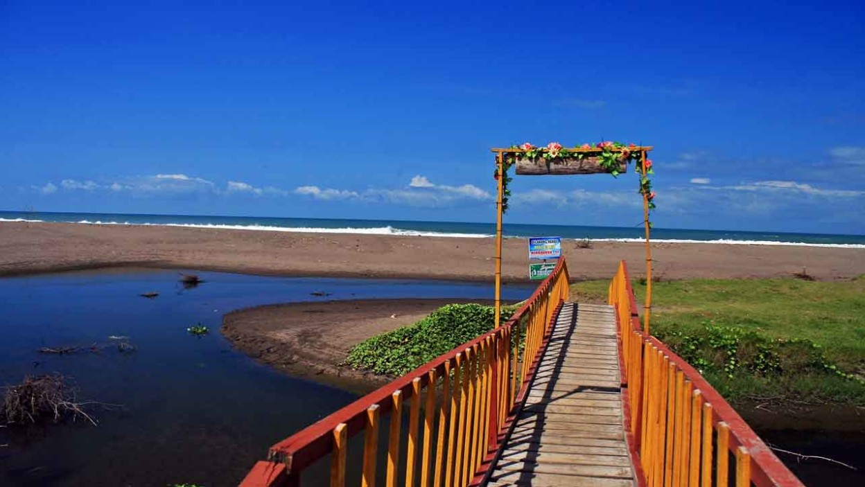 Pantai Bopong Htm Rute Foto Ulasan Pengunjung