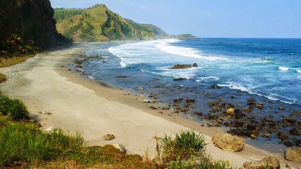 Pantai Gebyuran