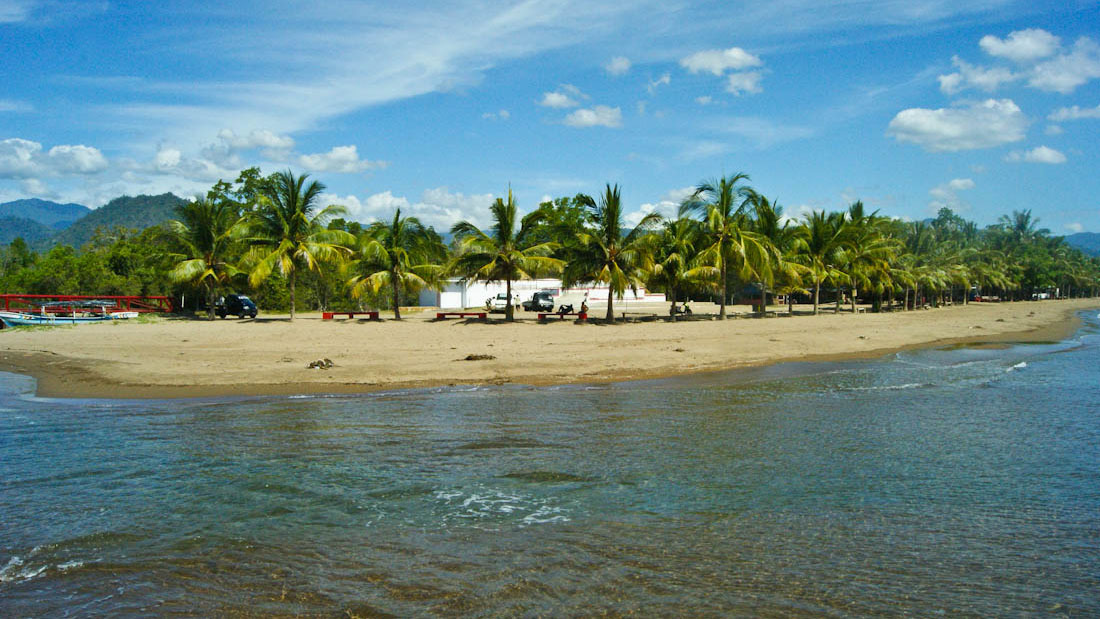 Pantai Lakban