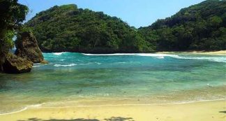 Pantai Balekambang Rute Menuju Lokasi Dan Harga Tiket Masuk