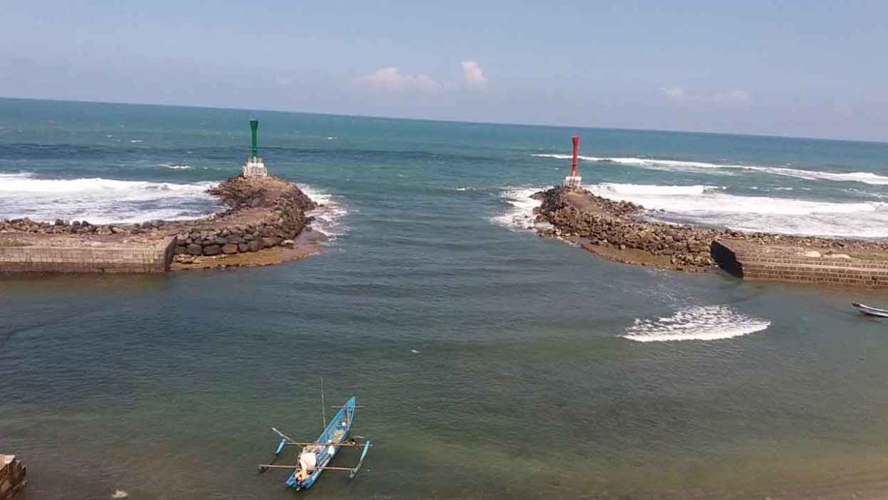 Pantai Pamayangsari