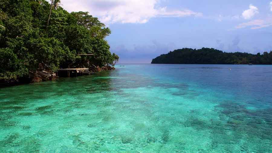 Pantai Sumur Tiga