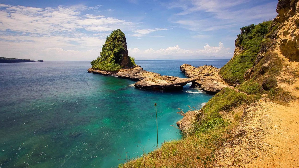 Pantai Tanjung Bloam ð️ HTM, Rute, Foto & Ulasan Pengunjung