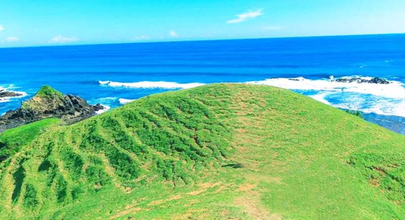 Bukit-di-Pantai-Seger-Lombok Bukit Di Pantai Seger Lombok