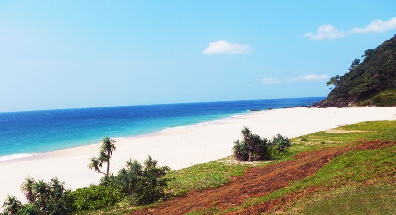 Pantai Lange Aceh