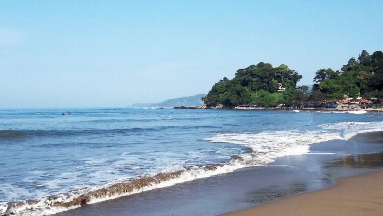 Pantai Pelabuhan Ratu Sukabumi