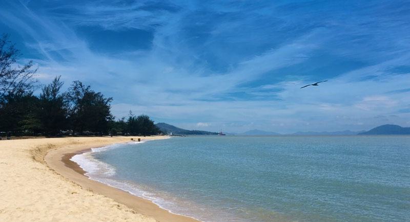 Wisata Pantai Pasir Panjang