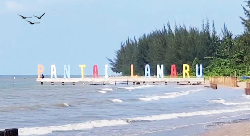 Pantai Lamaru Htm Rute Foto Ulasan Pengunjung