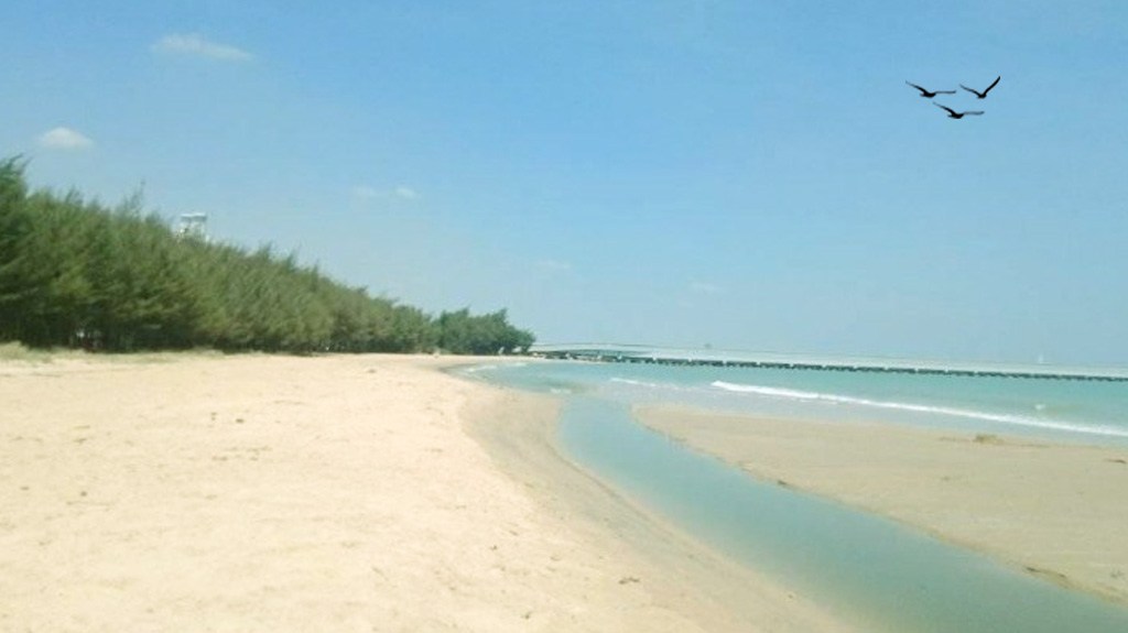 Pantai Semilir