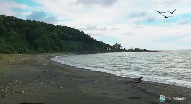 Pantai Banyutowo Jepara