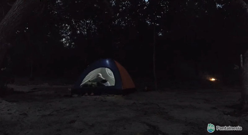 Camping Di Pantai Kuncaran