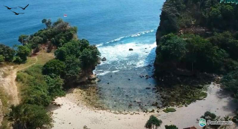 Pantai Wedi Klopo Malang Jawa Timur