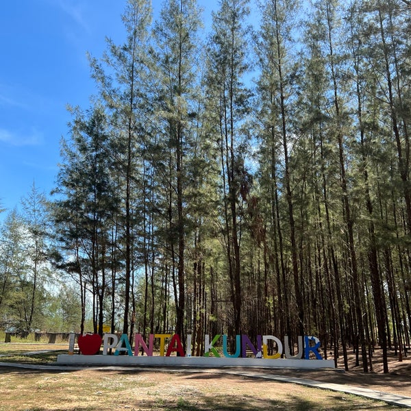 Pantai Pulau Kundur